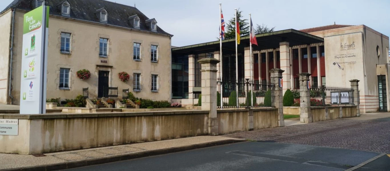 Αυτή είναι η πόλη όπου απαγορεύεται από τον νόμο να είσαι λυπημένος - Απαγορεύονται μέχρι και οι δραματικές ταινίες